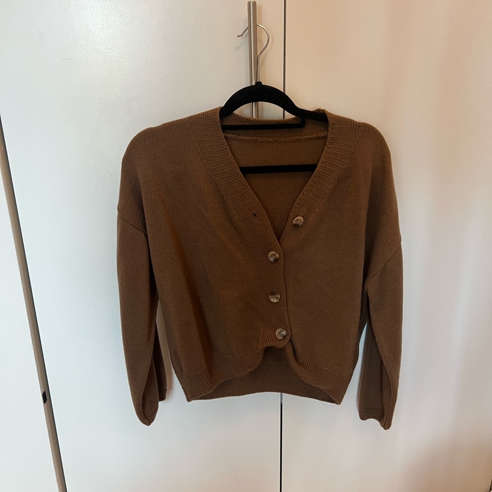 Brown cropped vneck cardigan sweater